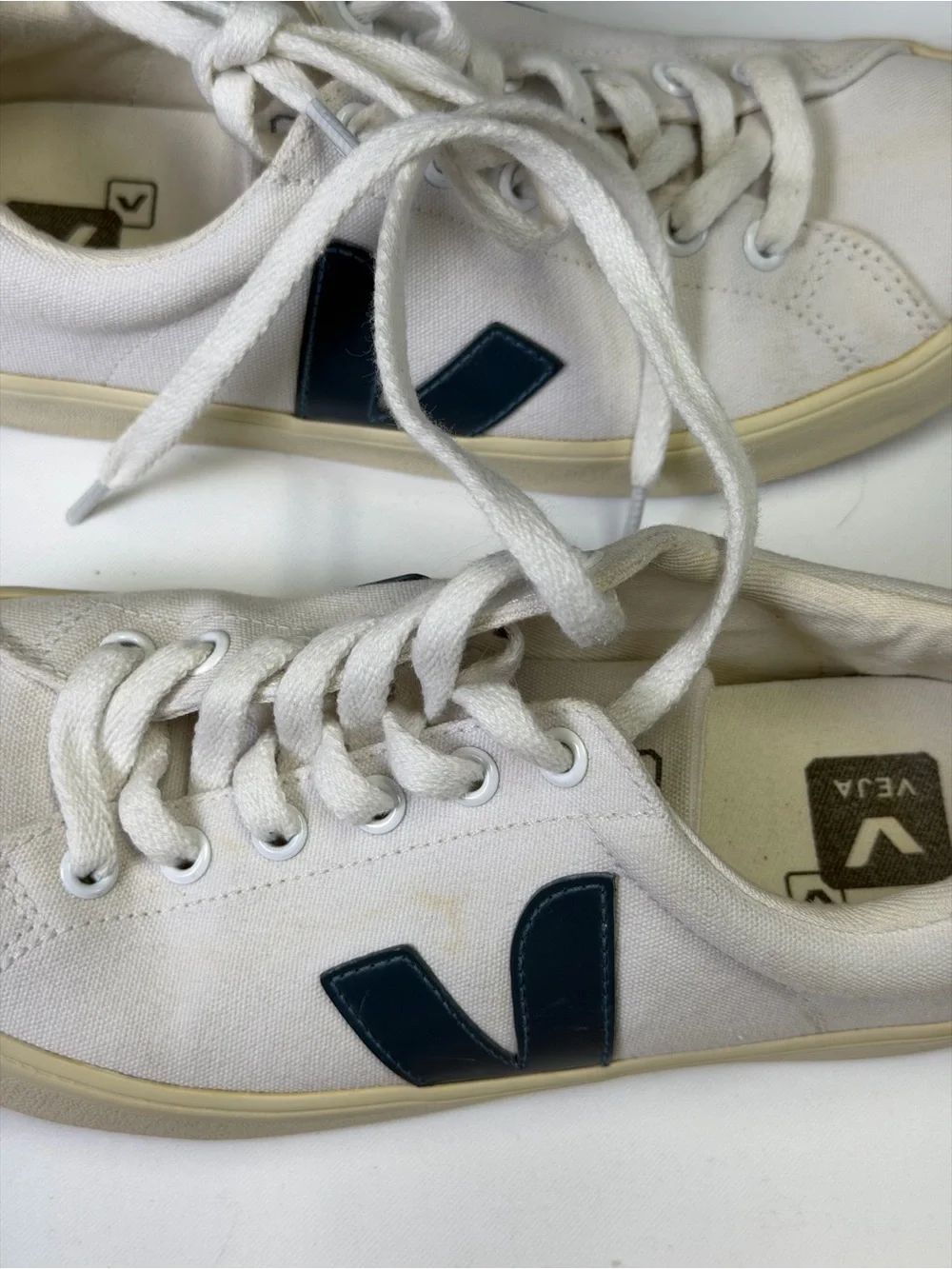 Veja low top
